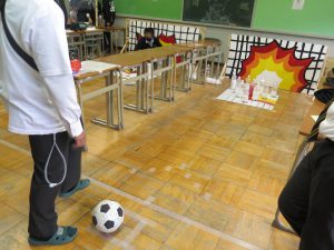 ㉘R2-bunkasai-kickball1